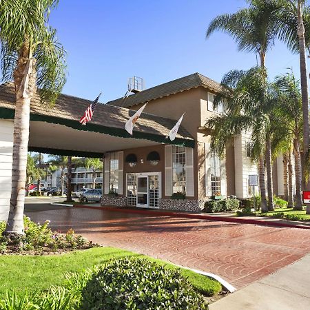 Ramada By Wyndham Costa Mesa/Newport Beach Eksteriør bilde
