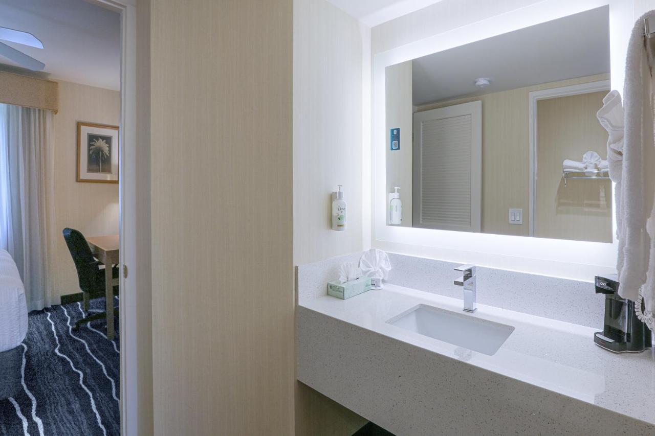 Ramada By Wyndham Costa Mesa/Newport Beach Eksteriør bilde